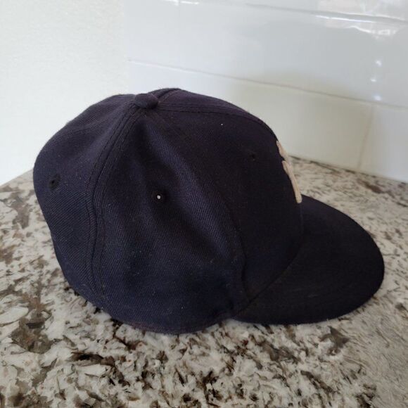 NY Yankees New Era 59Fifty Game Fitted Hat Black 6 5/8 - Picture 4 of 7